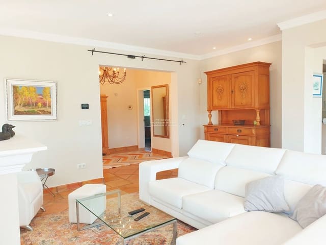 4 slaapkamer Villa te koop in Benimeit - Tabaira, Teulada-Moraira met zwembad - € 965.000 (Ref: 9414296)