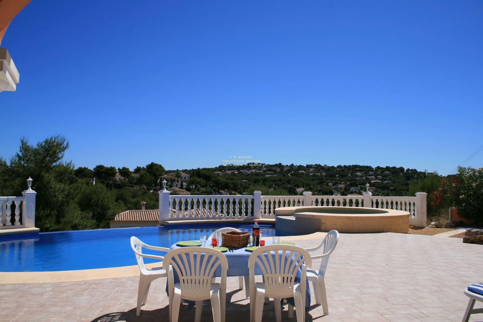 3 bedroom Villa for sale in Javea / Xabia with pool - € 595,000 (Ref: 9414303)