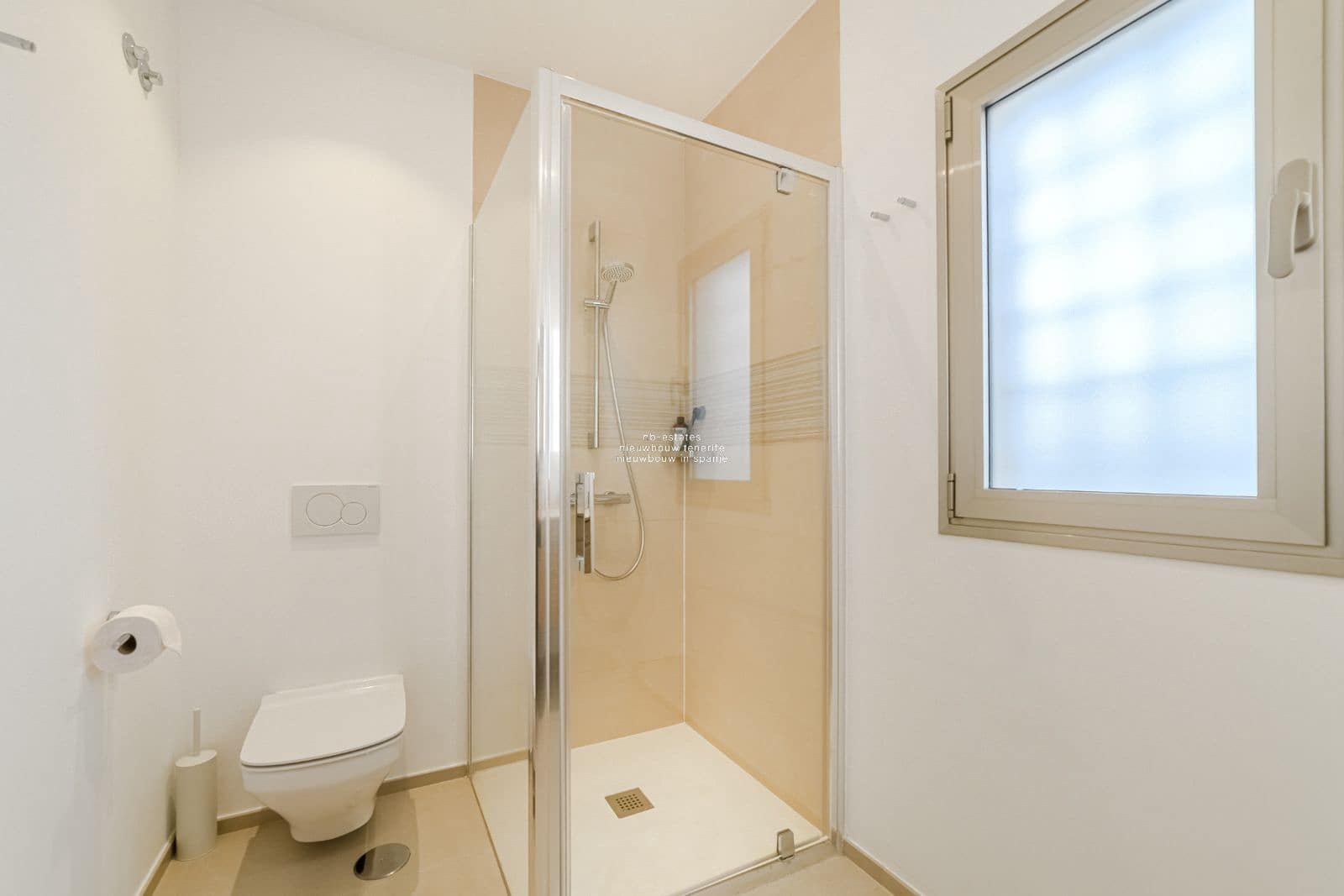 2 makuuhuone Asunto myytävänä paikassa Palm-Mar mukana uima-altaan 
autotalli - 595 000 € (Ref: 9428758)