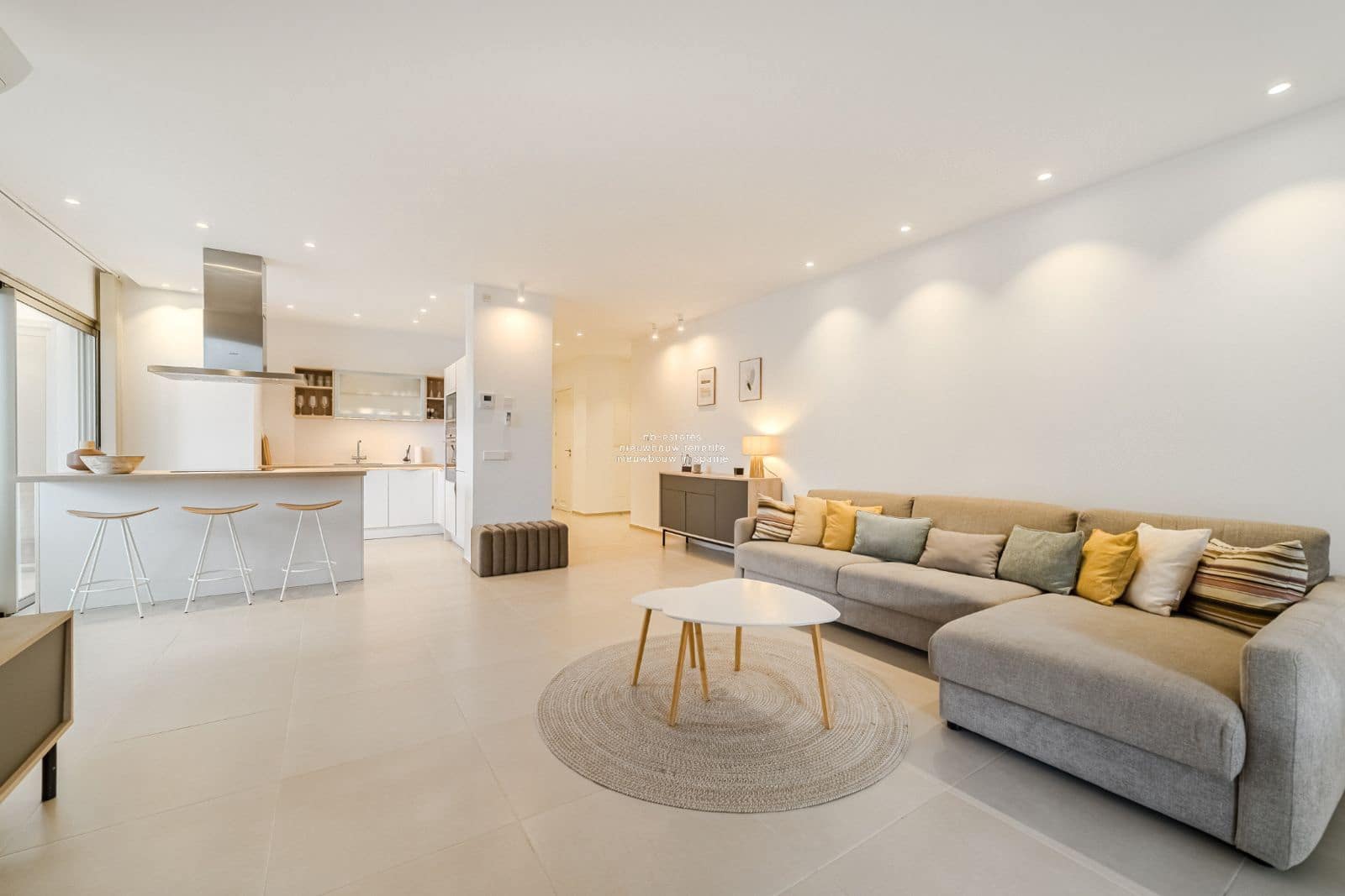 2 makuuhuone Asunto myytävänä paikassa Palm-Mar mukana uima-altaan 
autotalli - 595 000 € (Ref: 9428758)