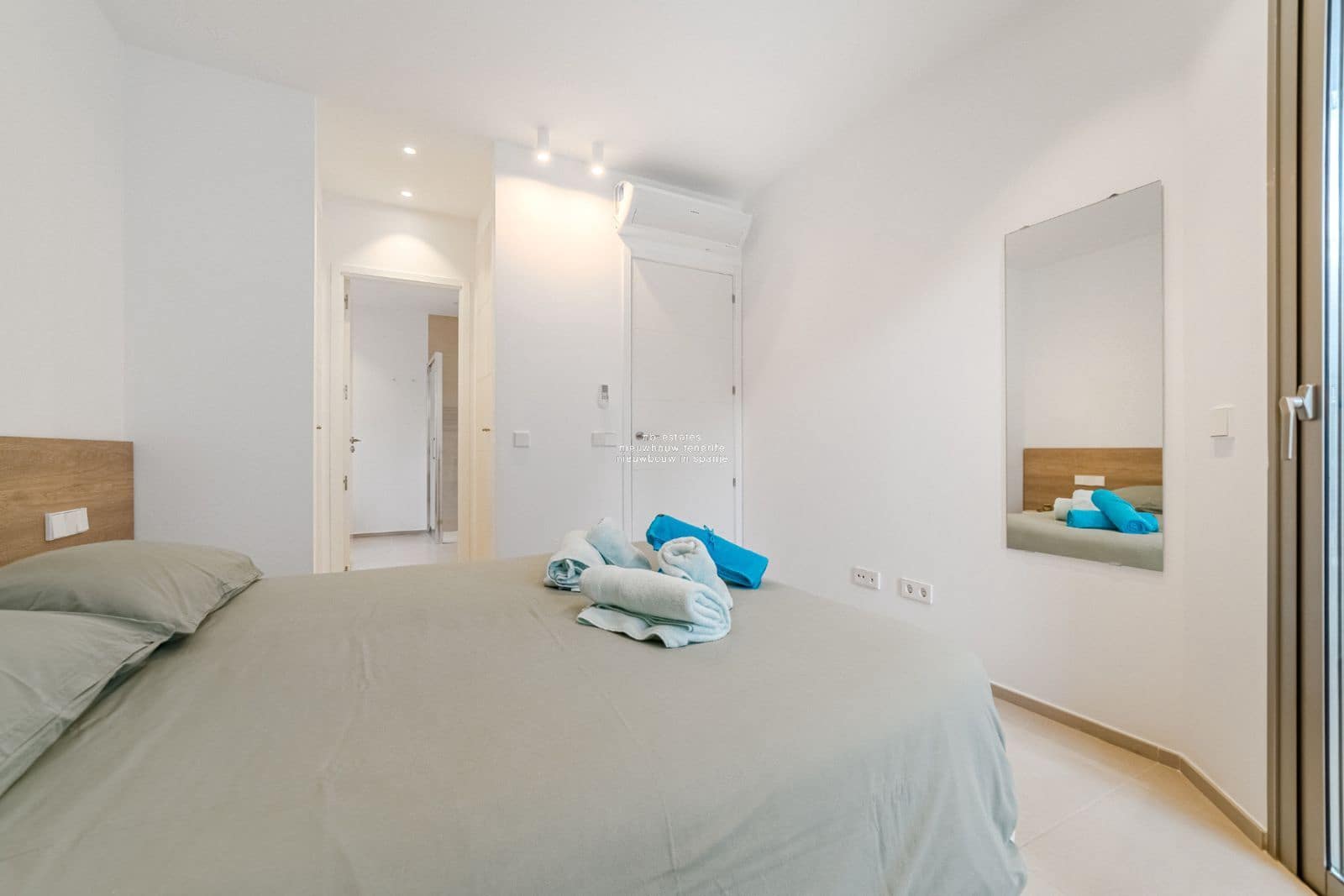 2 makuuhuone Asunto myytävänä paikassa Palm-Mar mukana uima-altaan 
autotalli - 595 000 € (Ref: 9428758)