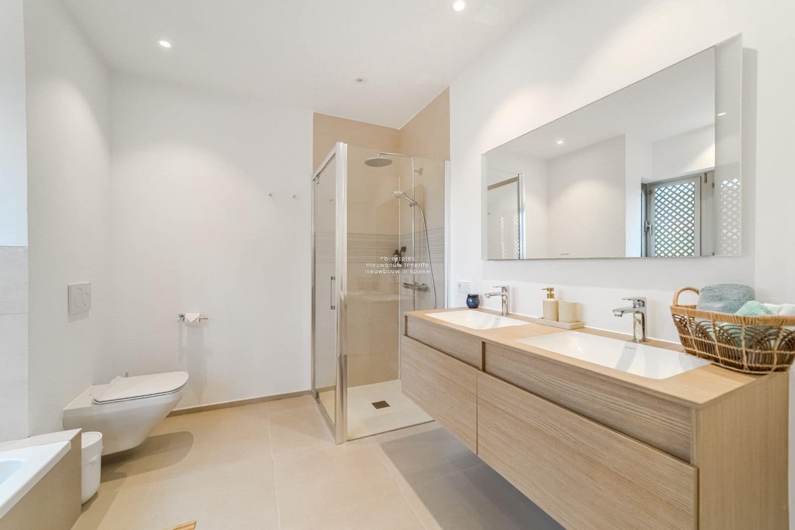 2 makuuhuone Asunto myytävänä paikassa Palm-Mar mukana uima-altaan 
autotalli - 595 000 € (Ref: 9428758)