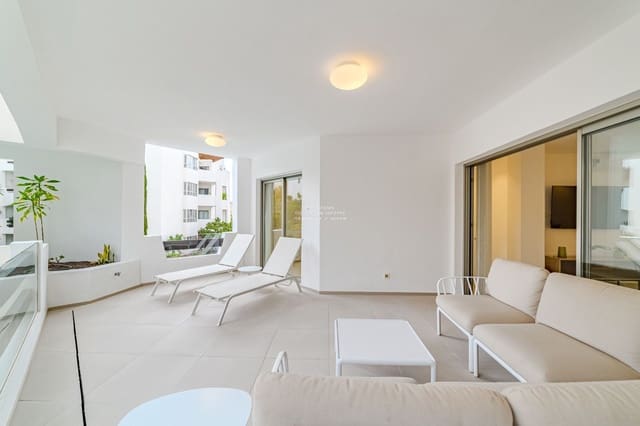 2 slaapkamer Flat te koop in Palm-Mar, Arona met zwembad garage - € 595.000 (Ref: 9428758)