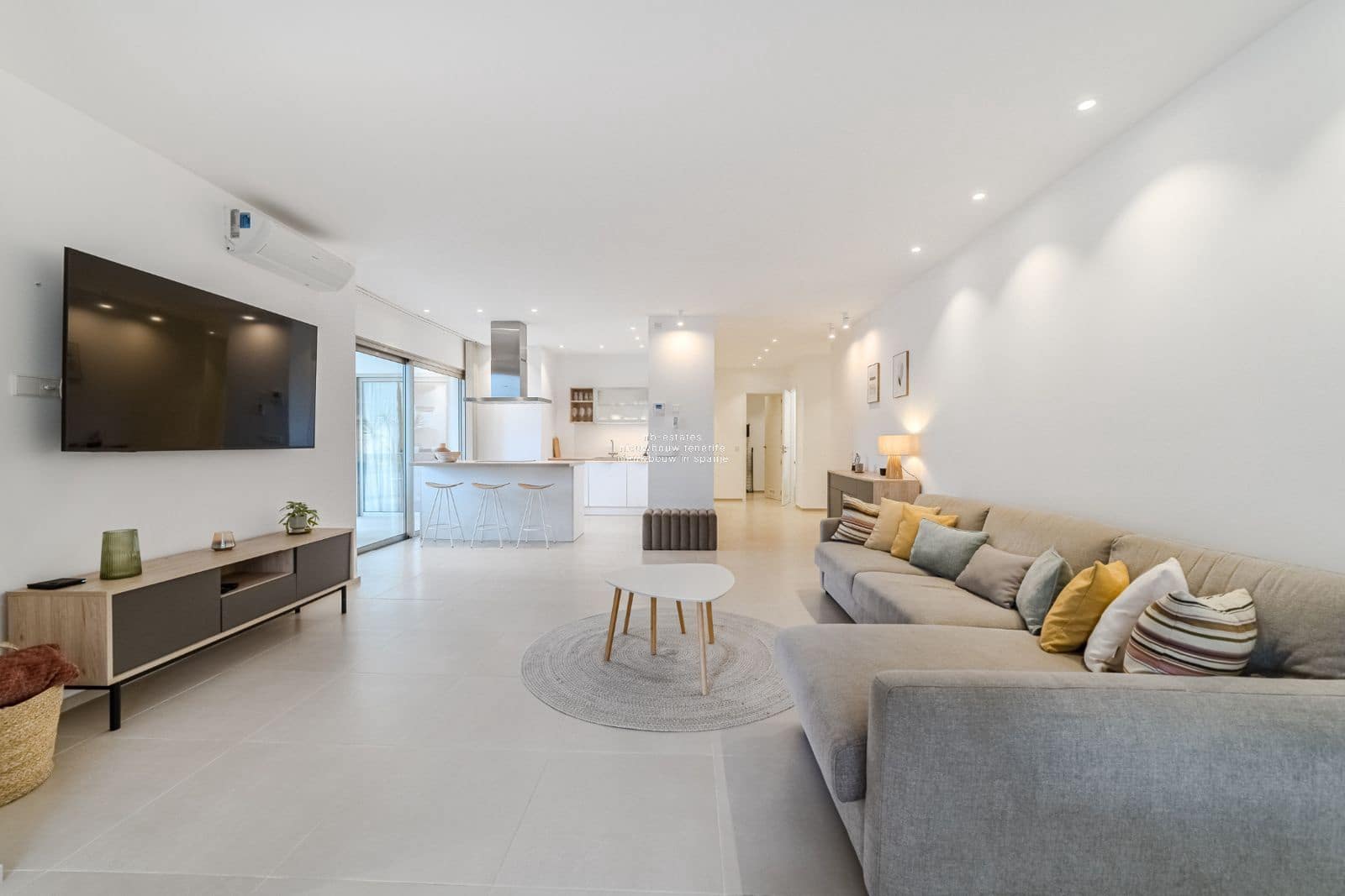 2 makuuhuone Asunto myytävänä paikassa Palm-Mar mukana uima-altaan 
autotalli - 595 000 € (Ref: 9428758)