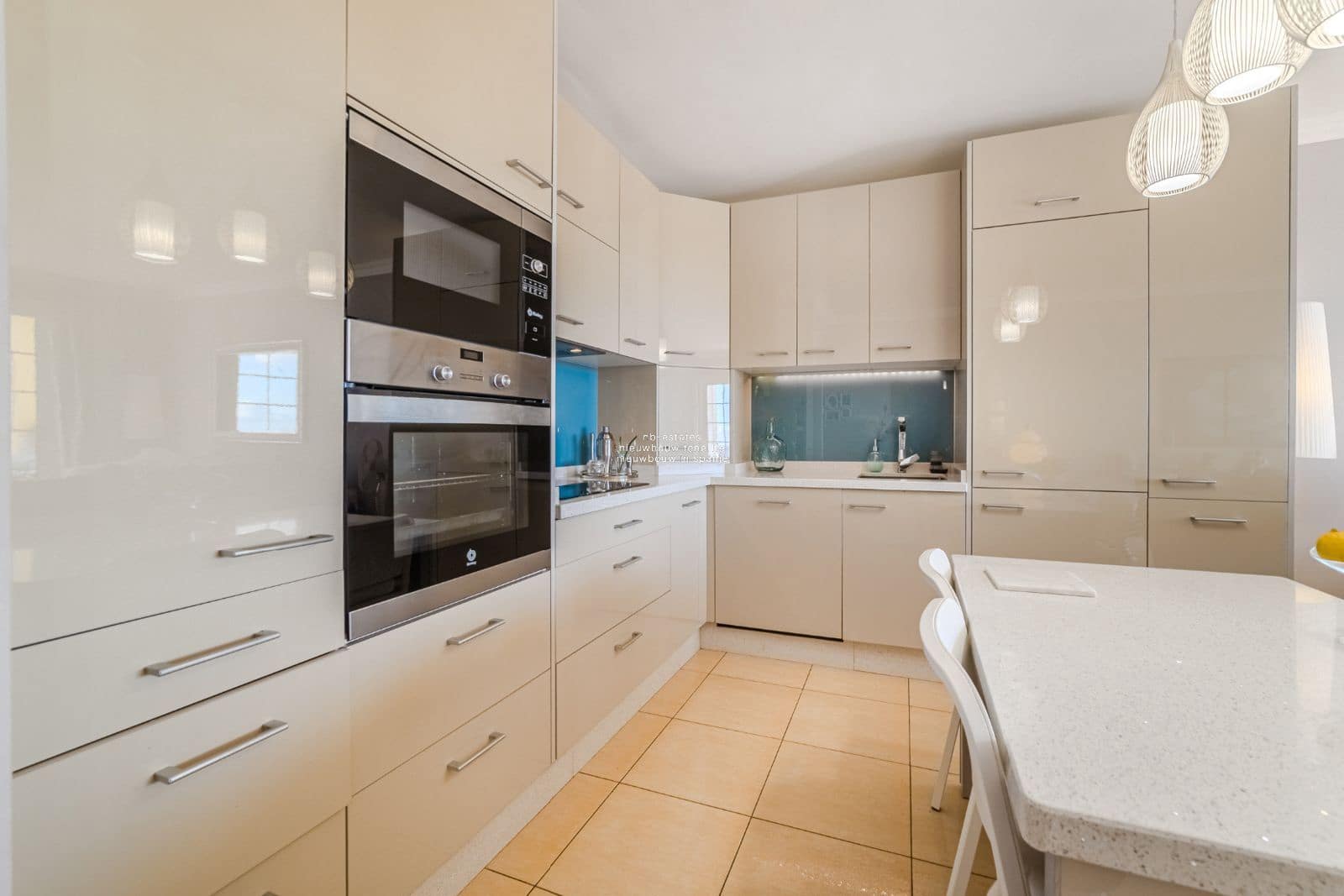 1 quarto Penthouse para venda em Palm-Mar com piscina - 325 000 € (Ref: 9436407)