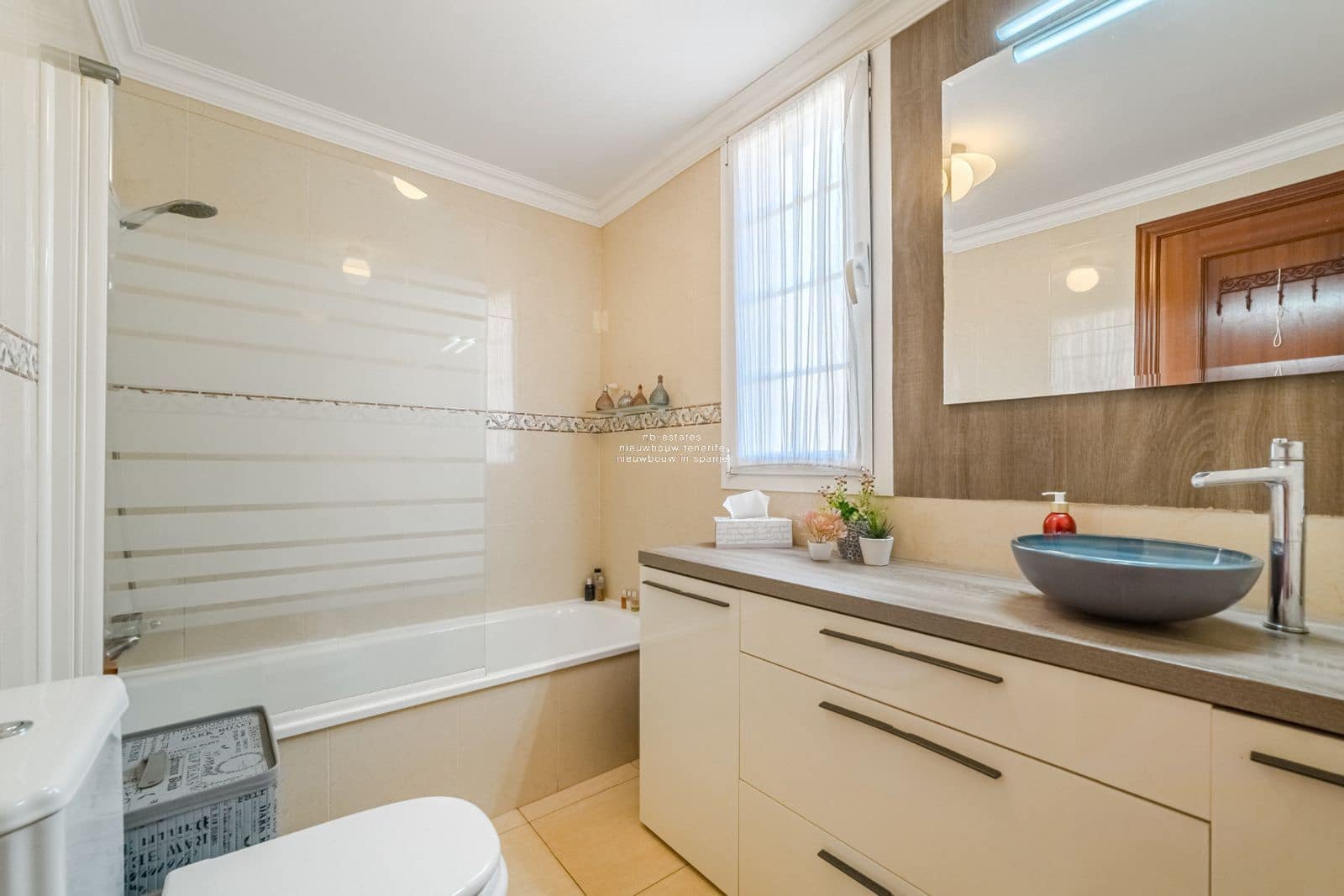 1 quarto Penthouse para venda em Palm-Mar com piscina - 325 000 € (Ref: 9436407)