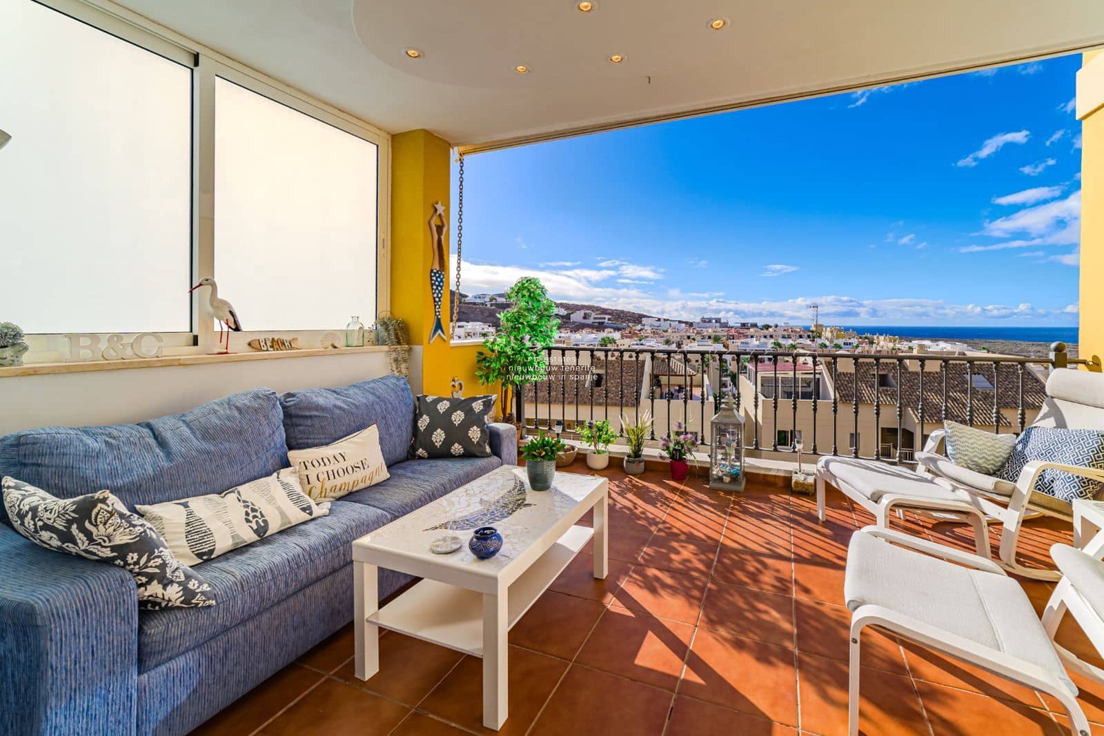 1 quarto Penthouse para venda em Palm-Mar com piscina - 325 000 € (Ref: 9436407)