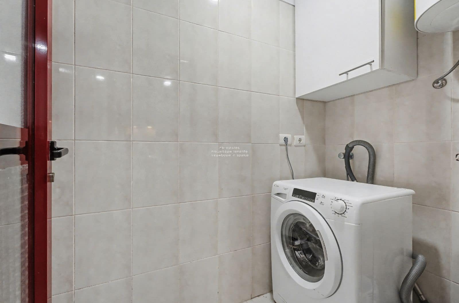 1 slaapkamer Flat te koop in Palm-Mar met zwembad garage - € 310.000 (Ref: 9453607)