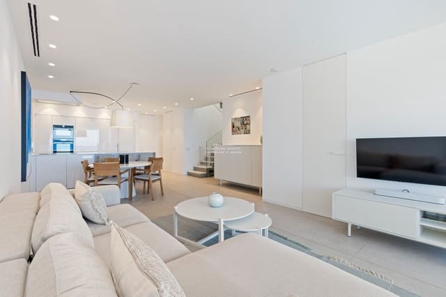 3 soverom Penthouse til salgs i Palm-Mar, Arona med svømmebasseng garasje - € 1 950 000 (Ref: 9470619)