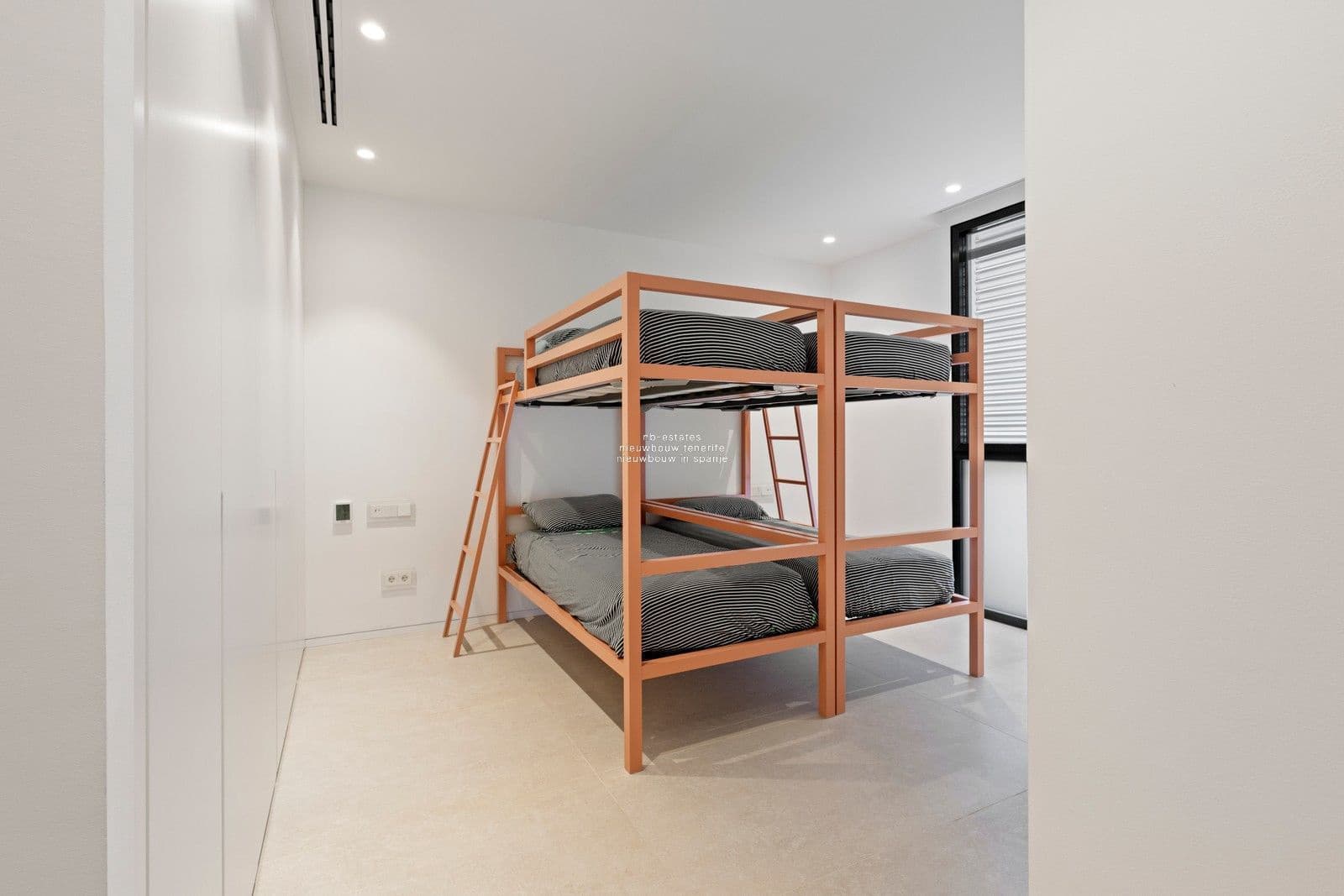 3 Zimmer Penthouse zu verkaufen in Palm-Mar mit Pool Garage - 1.950.000 € (Ref: 9470619)