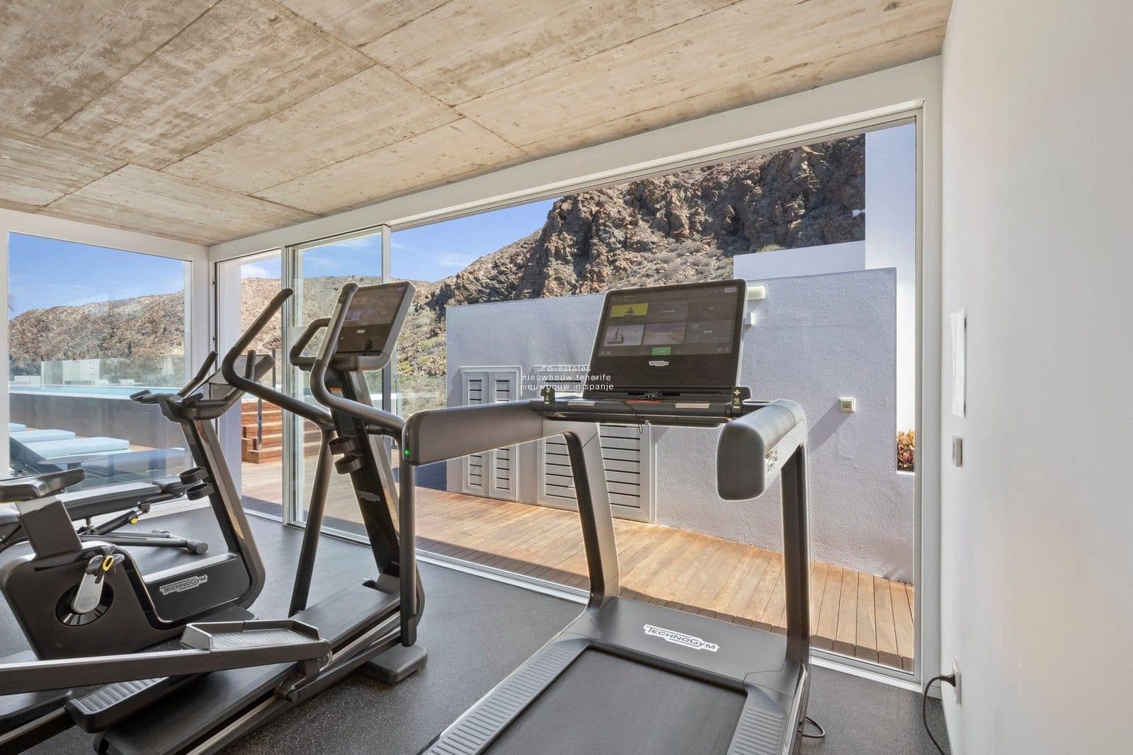 3 Zimmer Penthouse zu verkaufen in Palm-Mar mit Pool Garage - 1.950.000 € (Ref: 9470619)