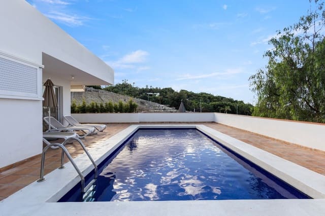 5 soverom Villa til salgs i San Eugenio Alto, Adeje med svømmebasseng garasje - € 1 700 000 (Ref: 9499504)