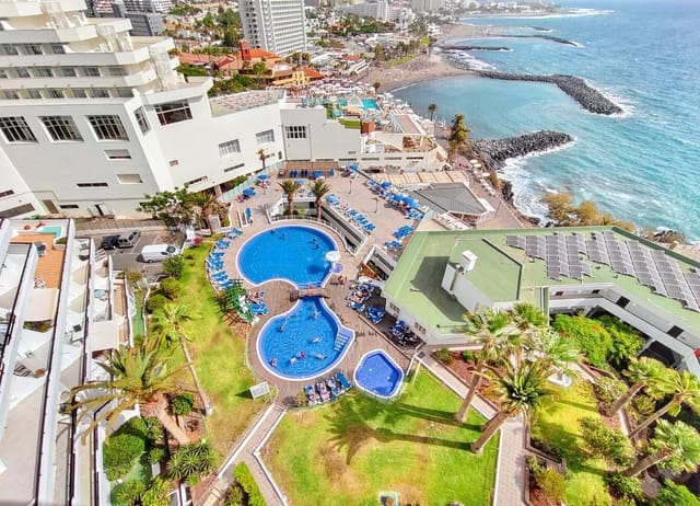 Flat for sale in San Eugenio Bajo, Adeje with pool garage - € 270,000 (Ref: 9523515)