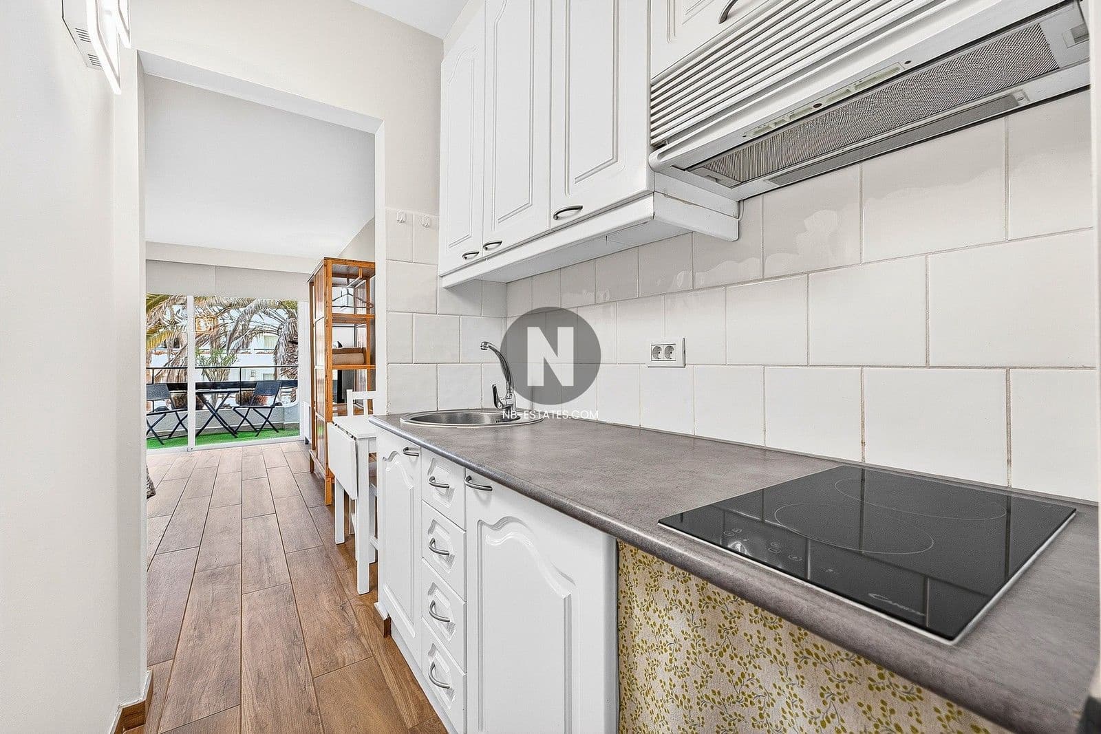 Leilighet til salgs i Costa Adeje med svømmebasseng garasje - € 270 000 (Ref: 9523515)