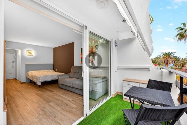 Flat te koop in San Eugenio Bajo, Adeje met zwembad garage - € 270.000 (Ref: 9523515)