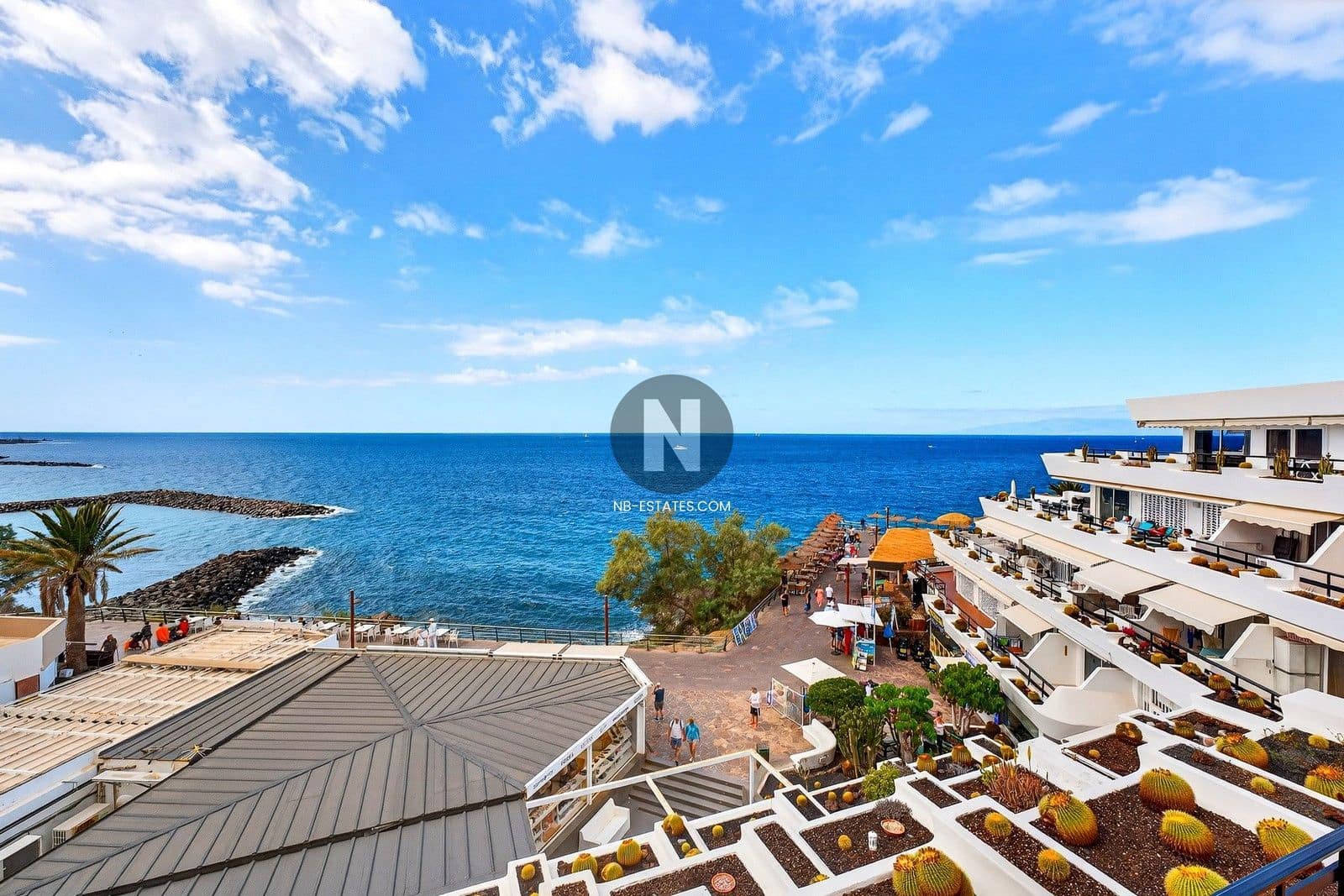 Leilighet til salgs i Costa Adeje med svømmebasseng garasje - € 270 000 (Ref: 9523515)