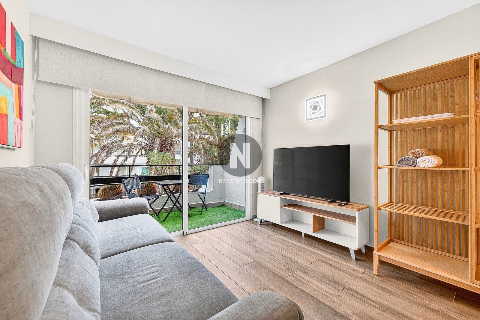 Leilighet til salgs i Costa Adeje med svømmebasseng garasje - € 270 000 (Ref: 9523515)