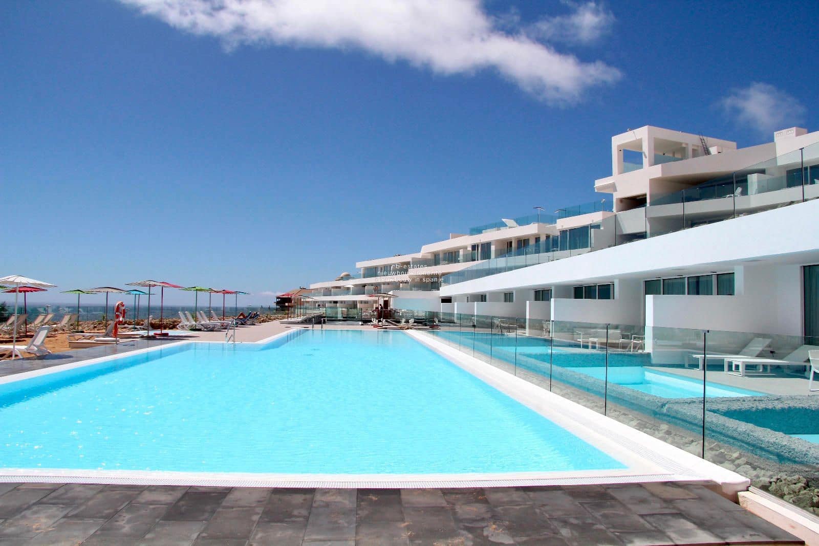 2 bedroom Flat for sale in Costa Adeje with pool - € 695,000 (Ref: 9525522)