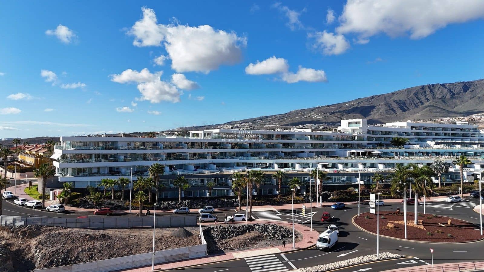 2 bedroom Flat for sale in Costa Adeje with pool - € 695,000 (Ref: 9525522)