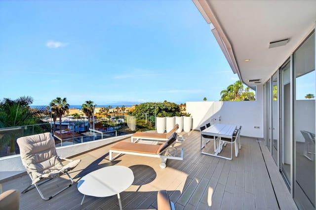 2 soverom Leilighet til salgs i Playa del Duque, Adeje med svømmebasseng garasje - € 695 000 (Ref: 9525522)