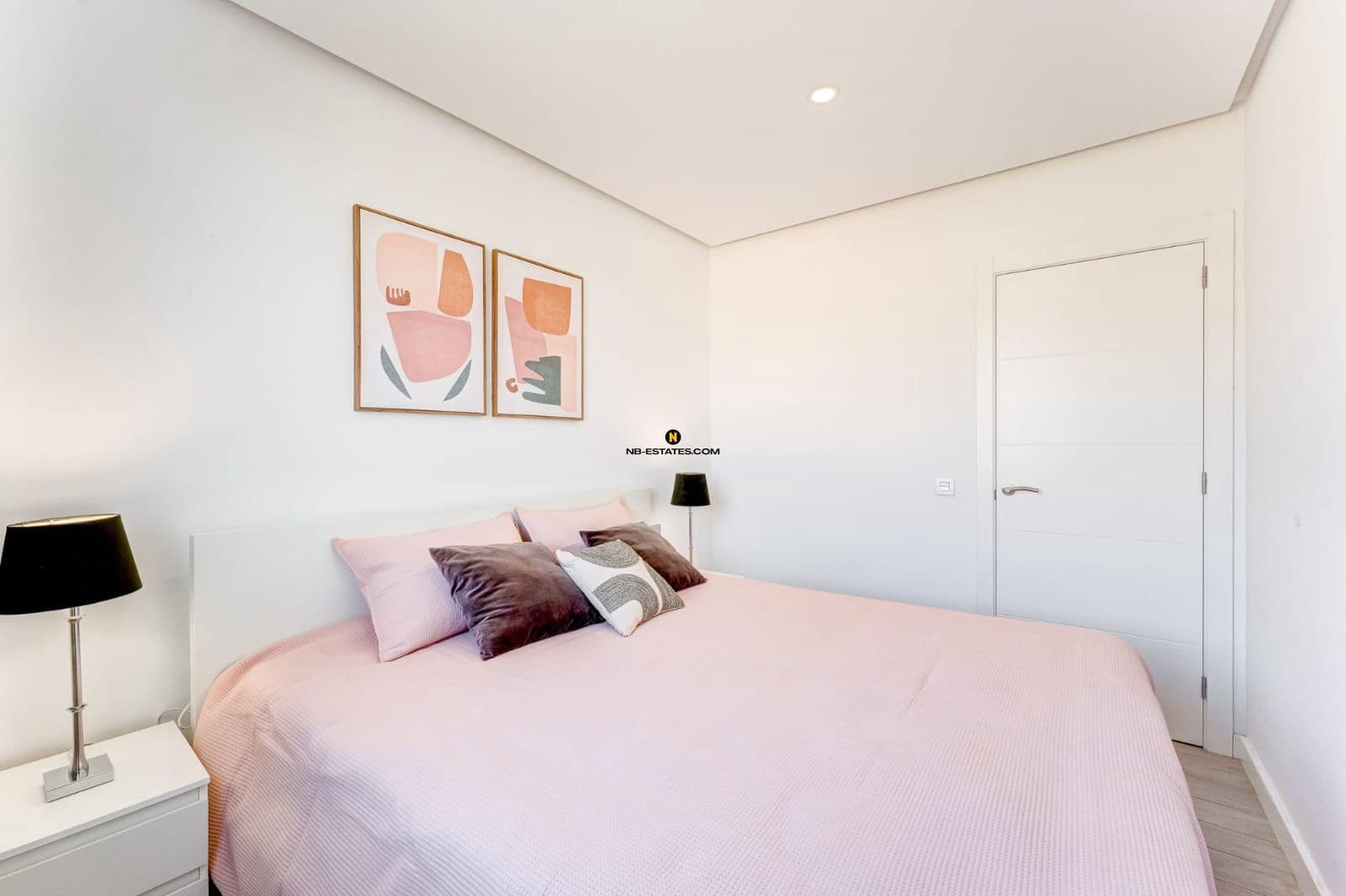 3 slaapkamer Flat te koop in Costa Adeje met zwembad garage - € 690.000 (Ref: 9542732)