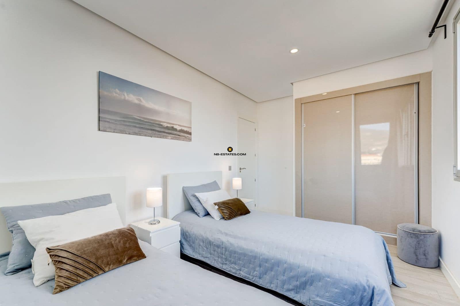 3 slaapkamer Flat te koop in Costa Adeje met zwembad garage - € 690.000 (Ref: 9542732)