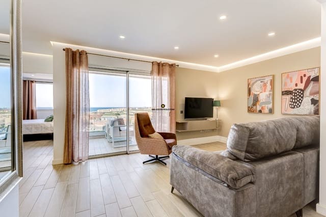 3 slaapkamer Flat te koop in Costa Adeje, Adeje met zwembad garage - € 690.000 (Ref: 9542732)