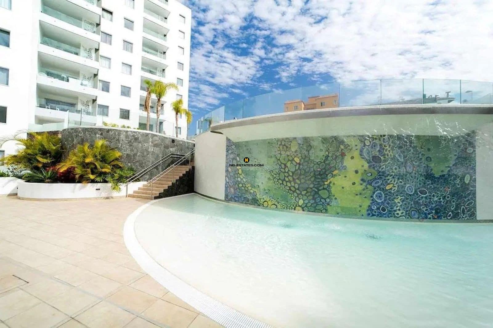 3 slaapkamer Flat te koop in Costa Adeje met zwembad garage - € 690.000 (Ref: 9542732)