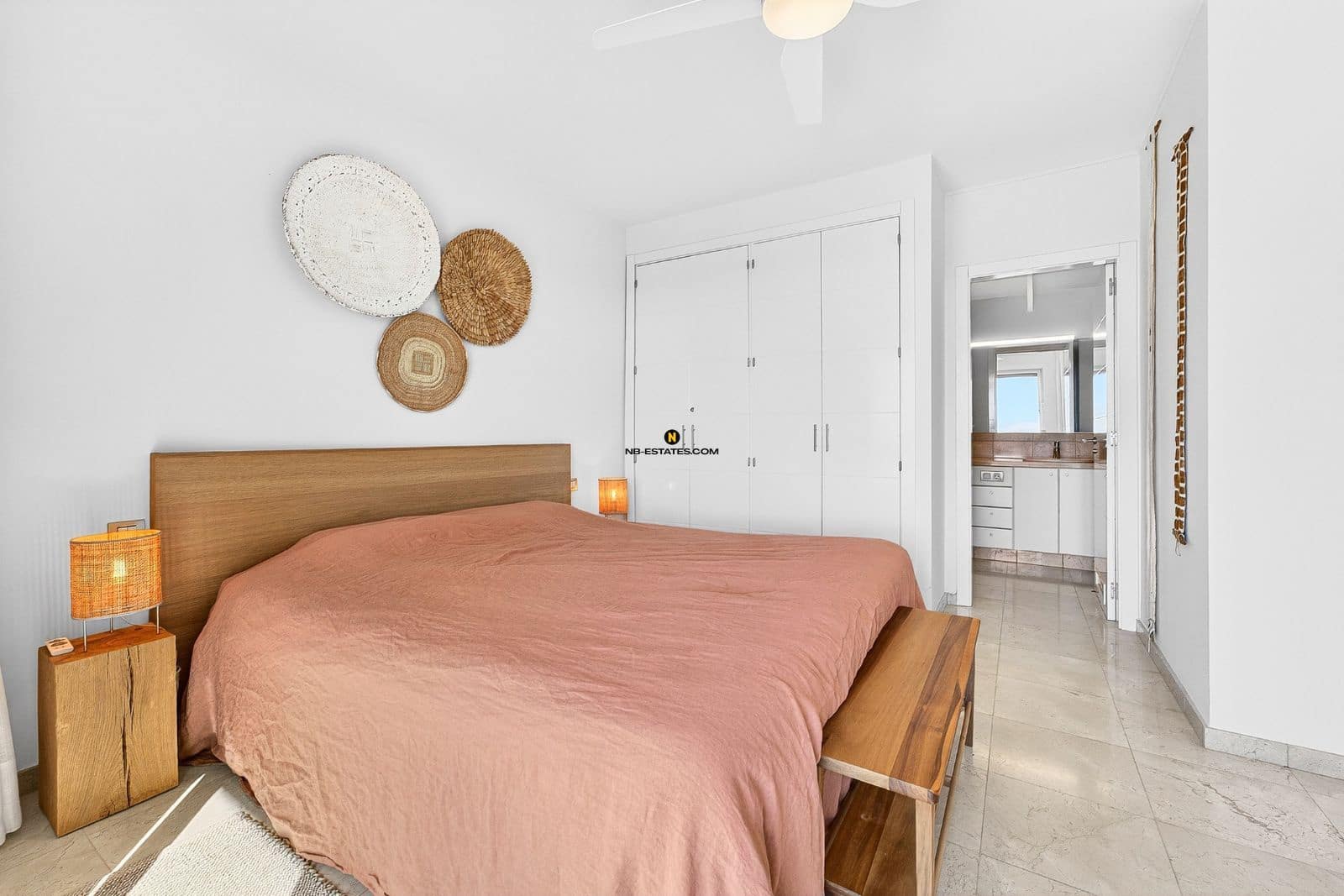 2 soverom Leilighet til salgs i Palm-Mar med svømmebasseng garasje - € 885 000 (Ref: 9559098)