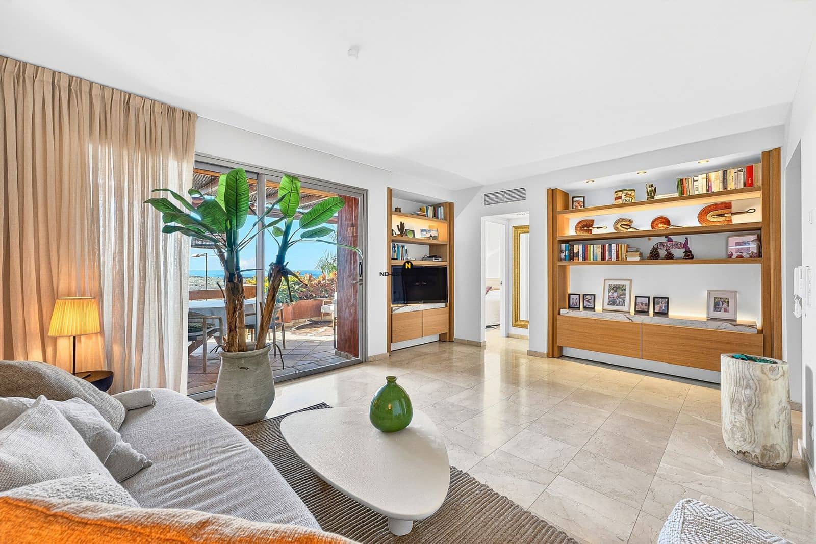 2 soverom Leilighet til salgs i Palm-Mar med svømmebasseng garasje - € 885 000 (Ref: 9559098)