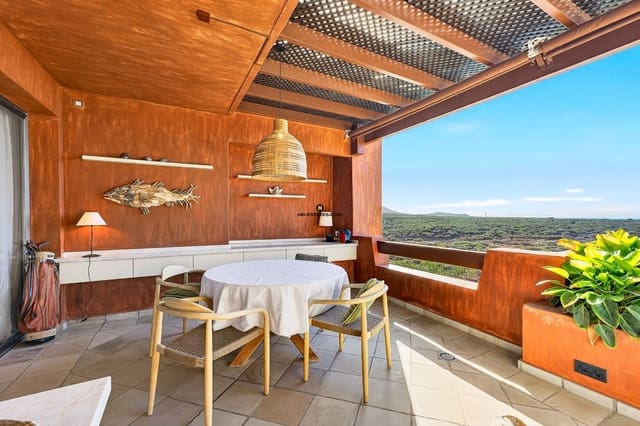 2 soverom Leilighet til salgs i Palm-Mar, Arona med svømmebasseng garasje - € 885 000 (Ref: 9559098)