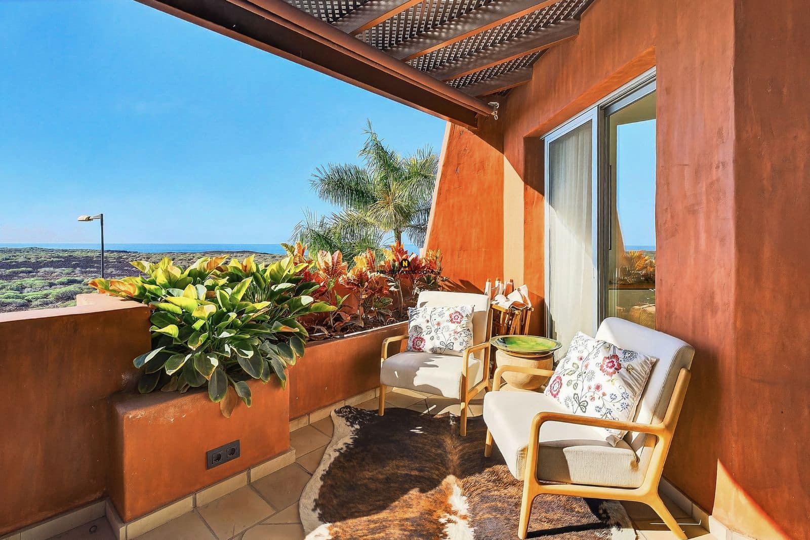 2 soverom Leilighet til salgs i Palm-Mar med svømmebasseng garasje - € 885 000 (Ref: 9559098)