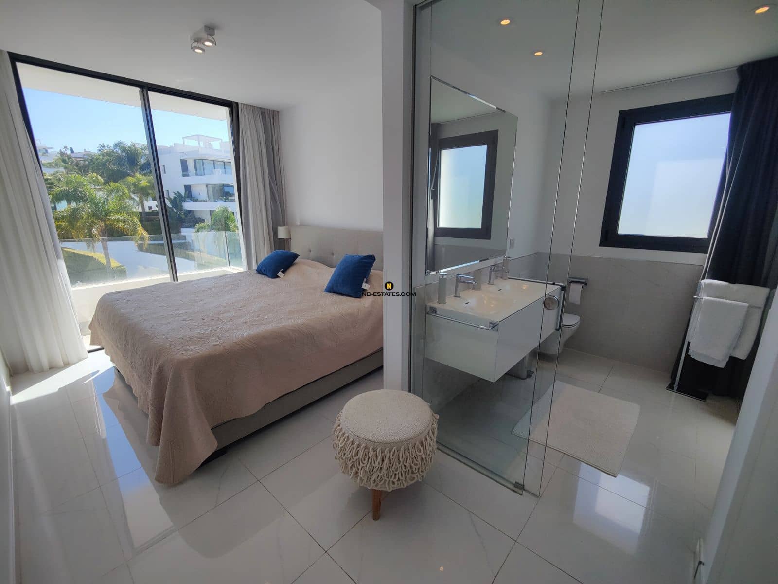 3 slaapkamer Penthouse te koop in Estepona - € 1.050.000 (Ref: 9559792)