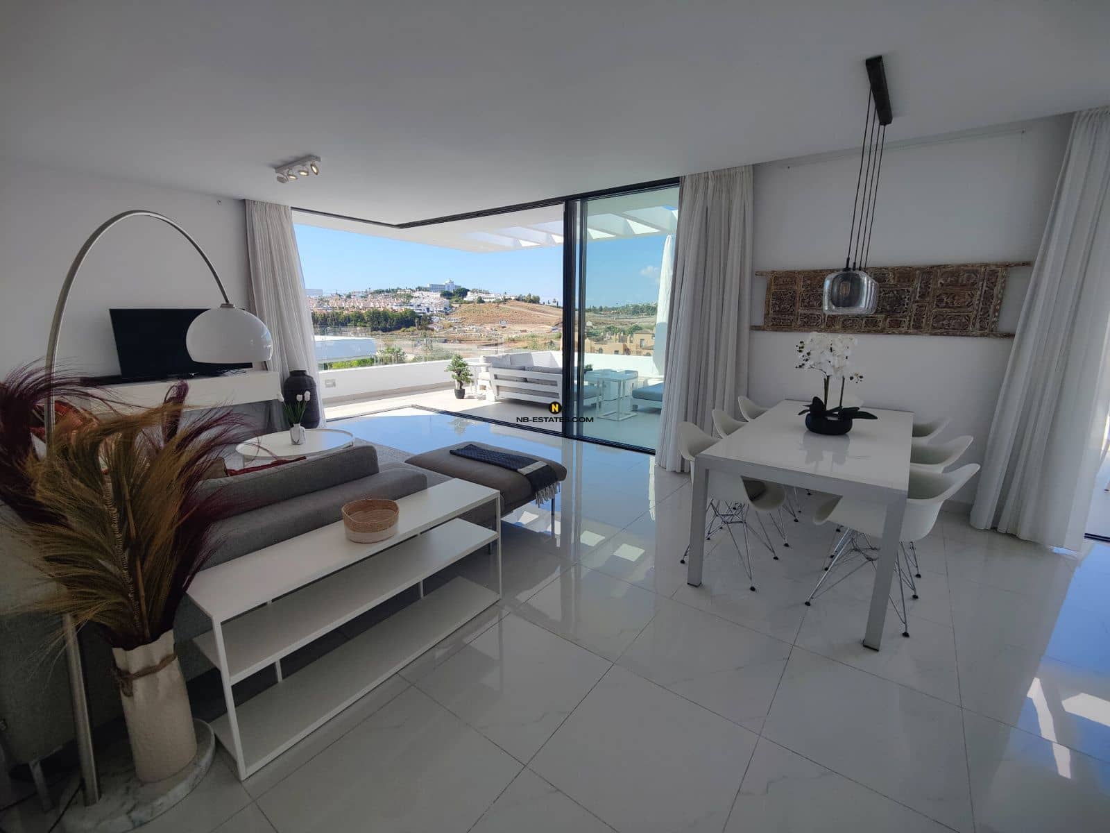 3 slaapkamer Penthouse te koop in Estepona - € 1.050.000 (Ref: 9559792)