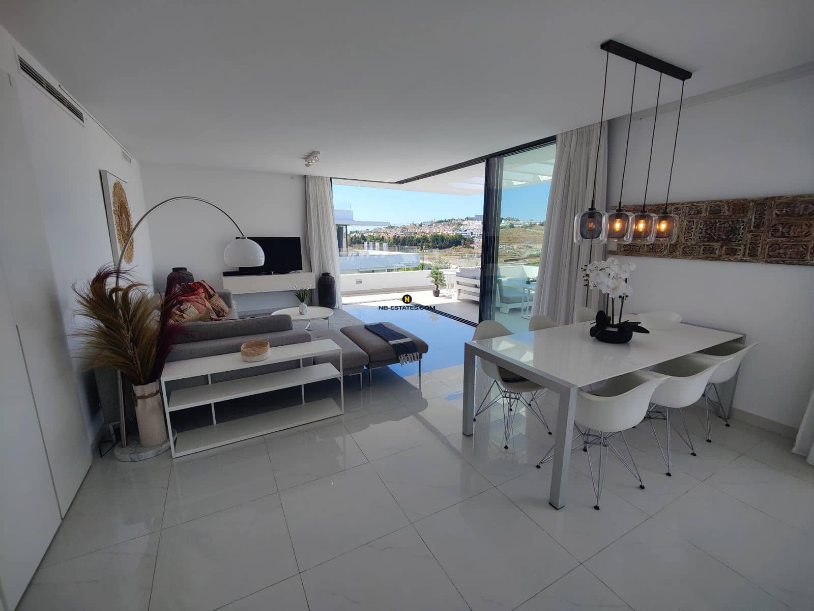 3 slaapkamer Penthouse te koop in Estepona - € 1.050.000 (Ref: 9559792)