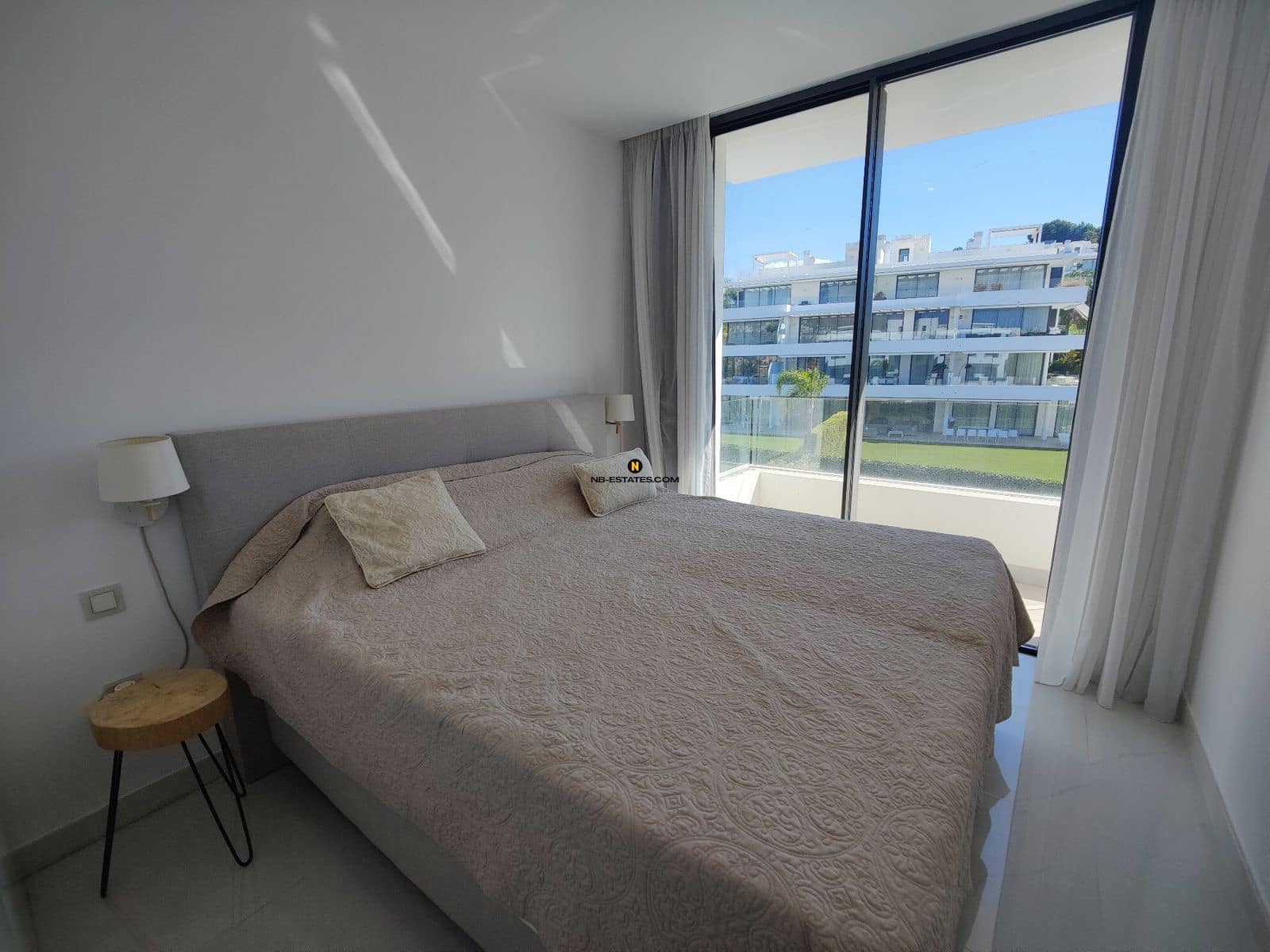 3 slaapkamer Penthouse te koop in Estepona - € 1.050.000 (Ref: 9559792)