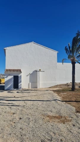 2 slaapkamer Villa te koop in Teulada Pueblo, Teulada-Moraira - € 595.000 (Ref: 9563884)