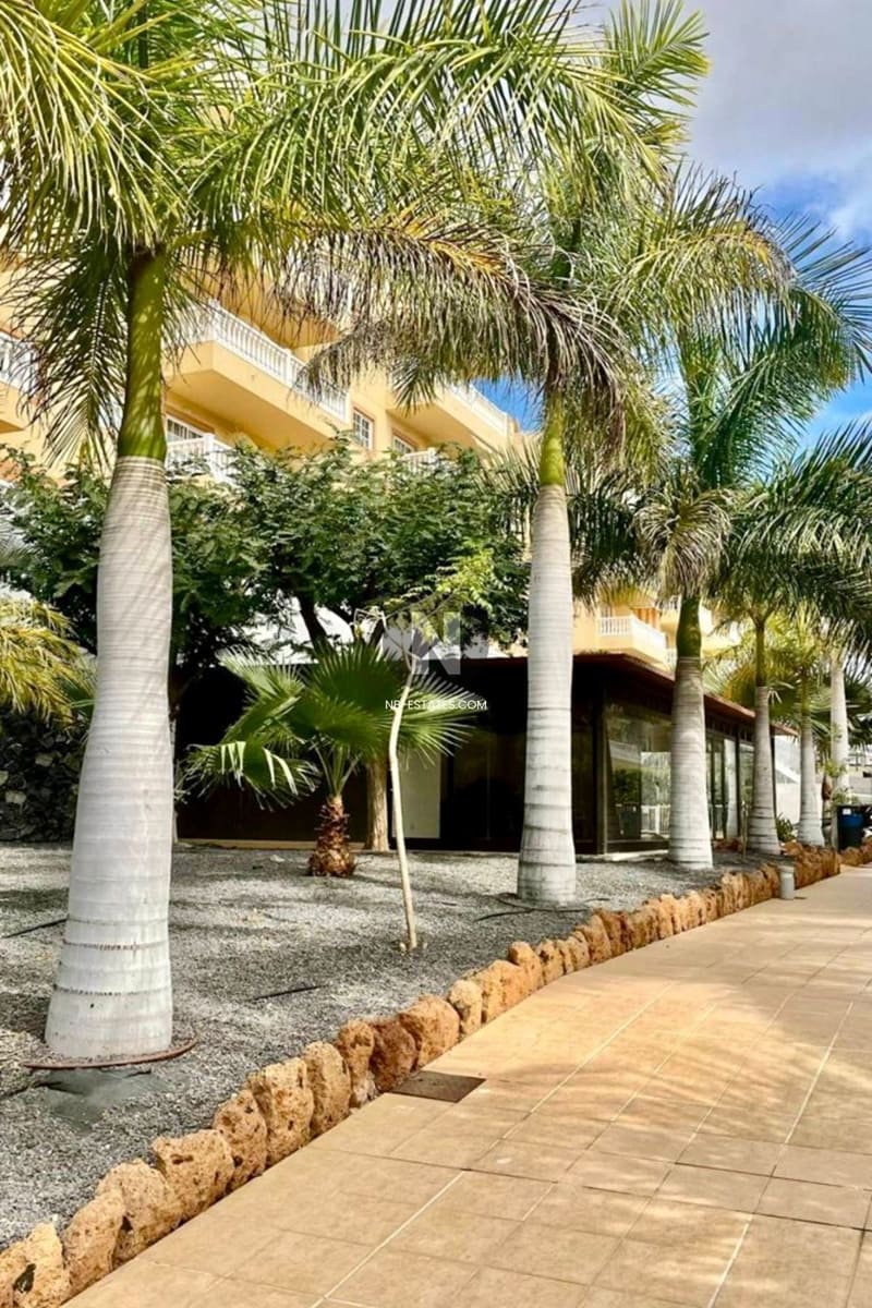 2 bedroom Flat for sale in Palm-Mar with pool garage - € 350,000 (Ref: 9570025)