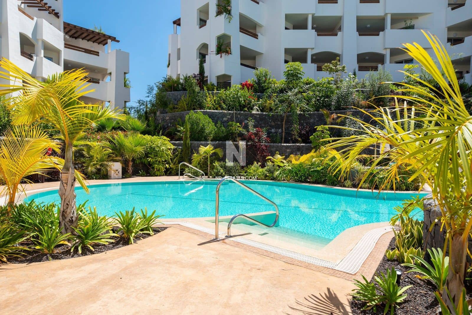 2 soverom Leilighet til salgs i Palm-Mar med svømmebasseng garasje - € 599 000 (Ref: 9572272)