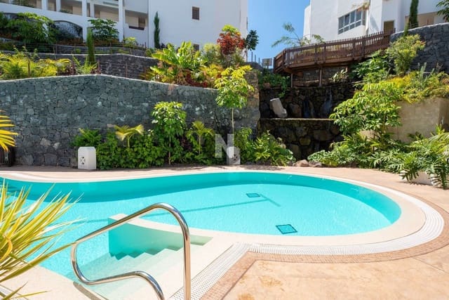 2 soverom Leilighet til salgs i Palm-Mar, Arona med svømmebasseng garasje - € 599 000 (Ref: 9572272)