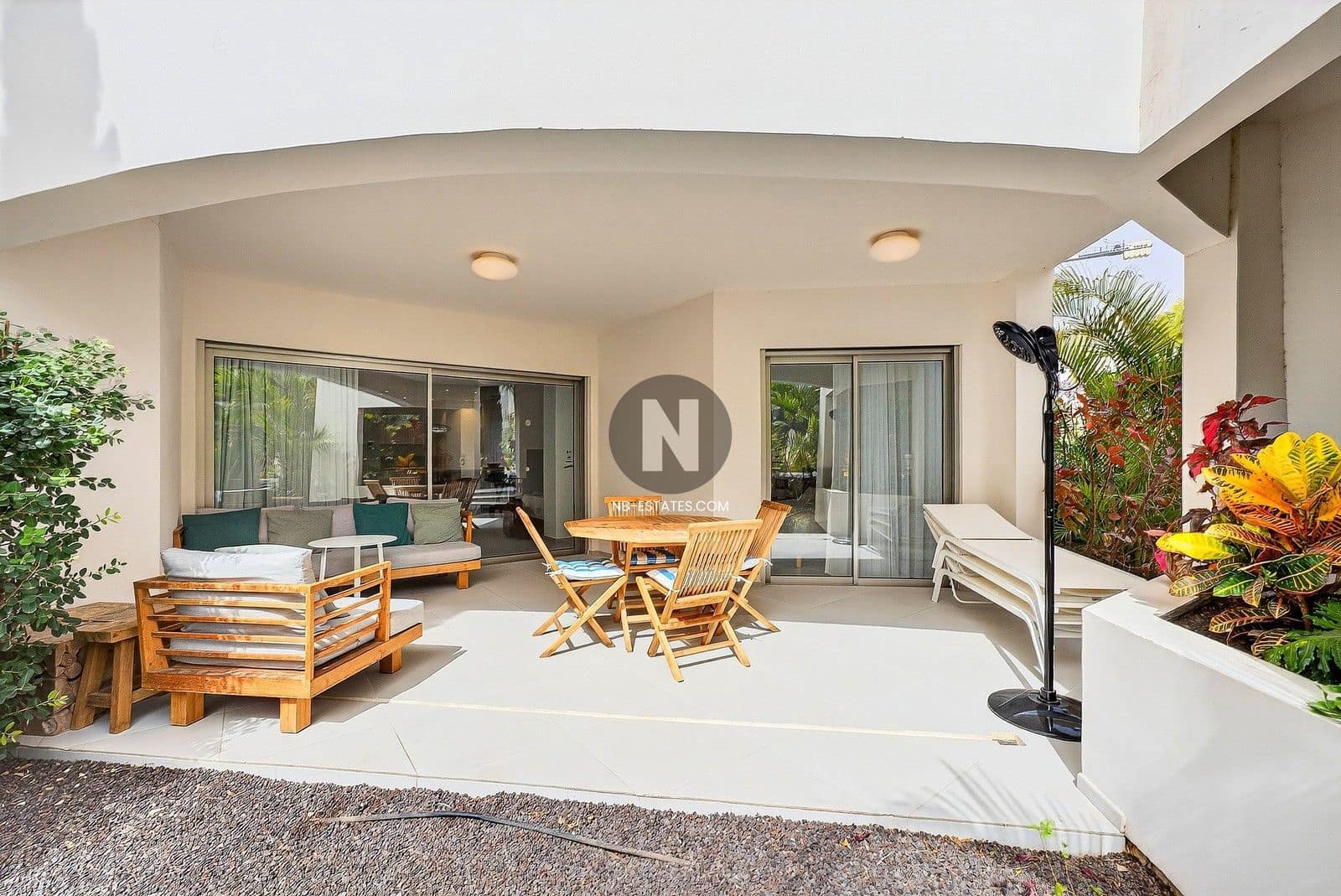 2 bedroom Flat for sale in Palm-Mar with pool garage - € 599,000 (Ref: 9572272)