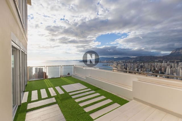 2 makuuhuone Asunto myytävänä paikassa Rincón Bajo, Benidorm mukana uima-altaan - 890 000 € (Ref: 9675921)