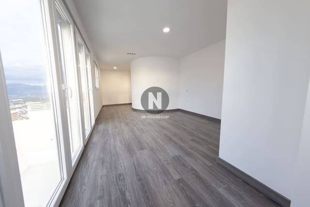 2 makuuhuone Asunto myytävänä paikassa Rincón Bajo, Benidorm mukana uima-altaan - 890 000 € (Ref: 9675921)