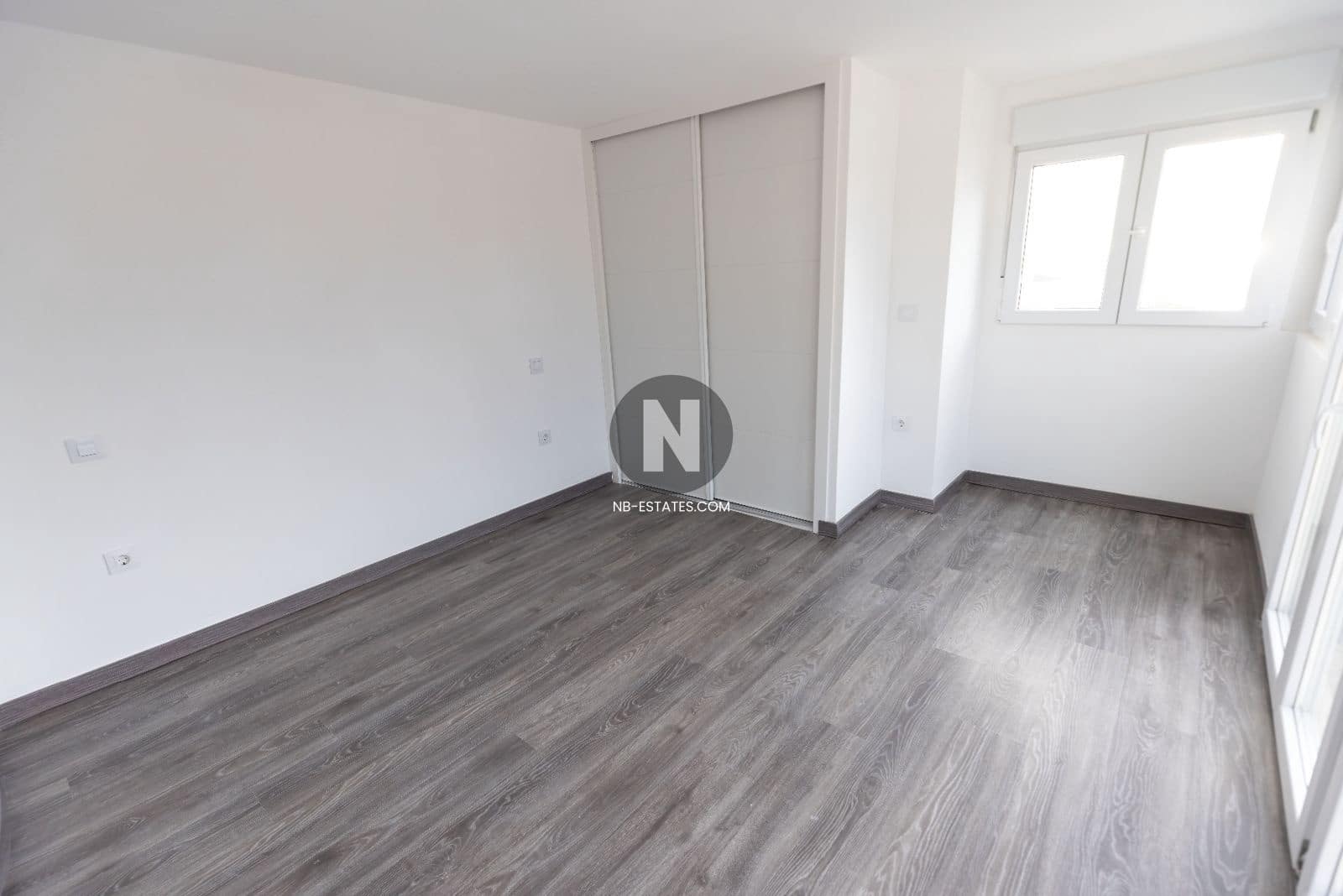 2 soveværelse Lejlighed til salg i Benidorm med swimmingpool - € 890.000 (Ref: 9675921)