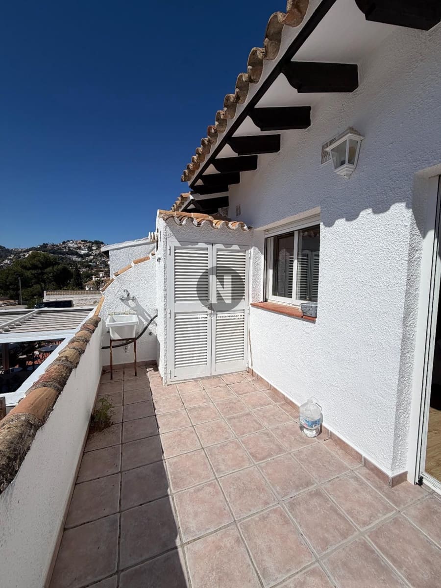 2 bedroom Flat for sale in Moraira - € 185,000 (Ref: 9687576)
