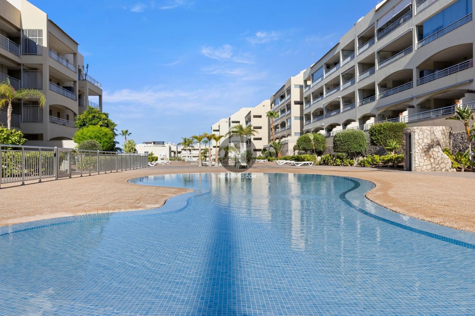 1 bedroom Penthouse for sale in Arona with pool garage - € 395,000 (Ref: 9697802)