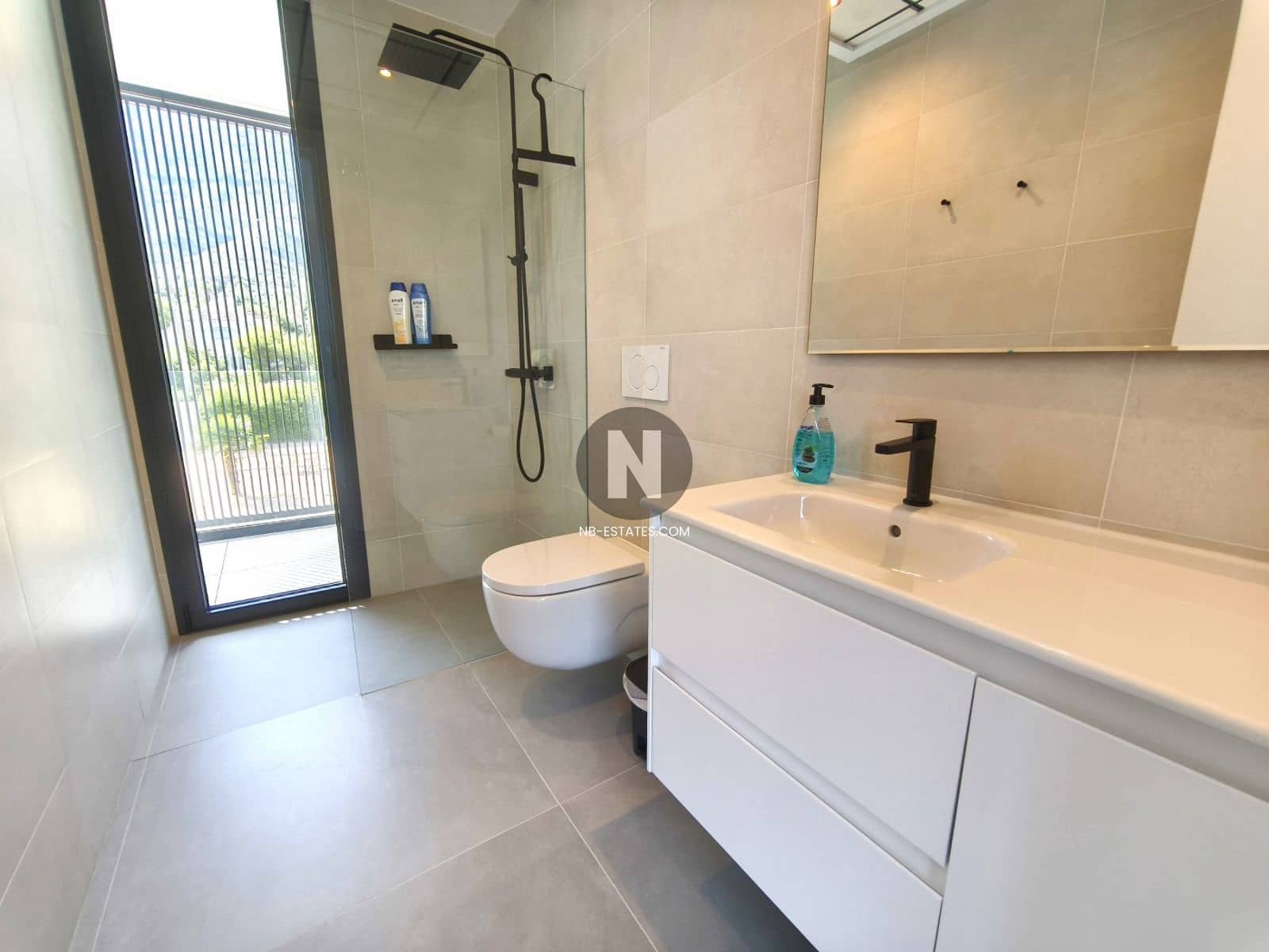 3 sypialnia Willa na sprzedaż w Denia z basenem - 1 195 000 € (Ref: 9709212)