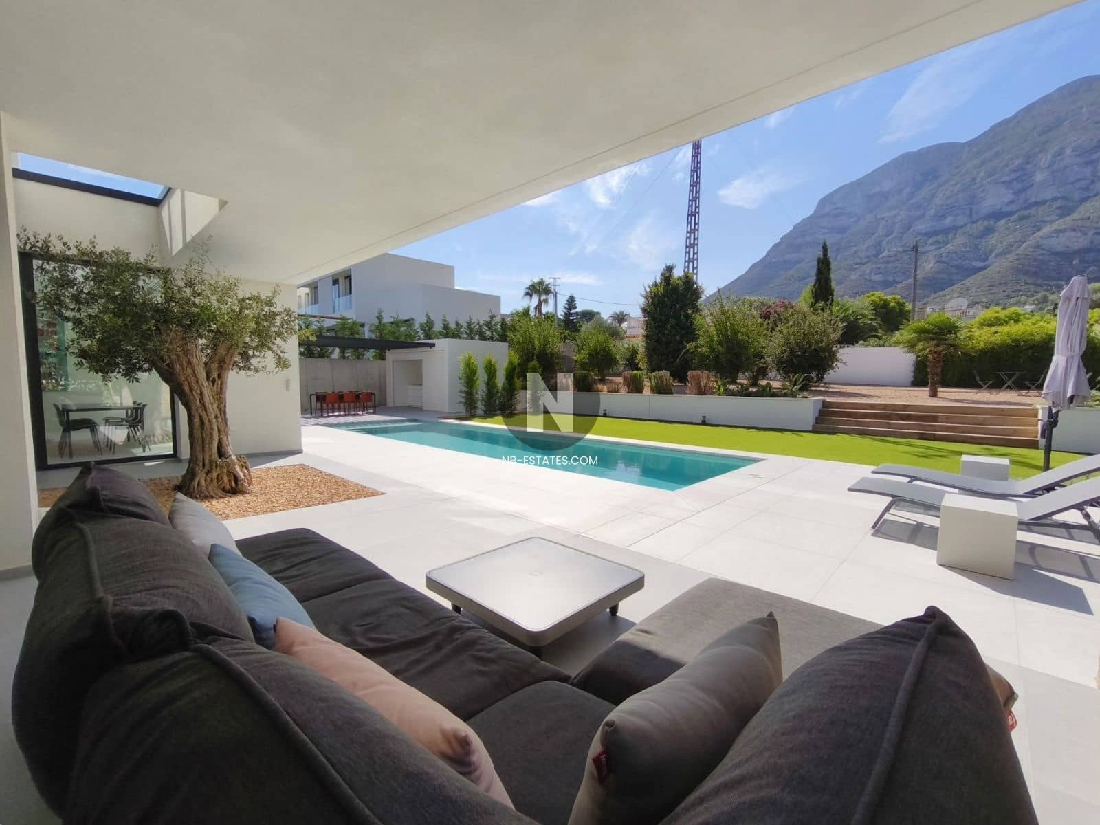 3 sypialnia Willa na sprzedaż w Denia z basenem - 1 195 000 € (Ref: 9709212)