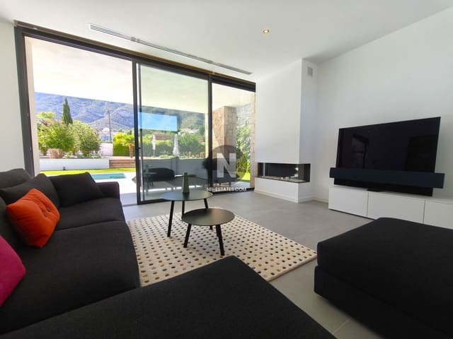 3 sypialnia Willa na sprzedaż w El Montgó, Dénia z basenem - 1 195 000 € (Ref: 9709212)