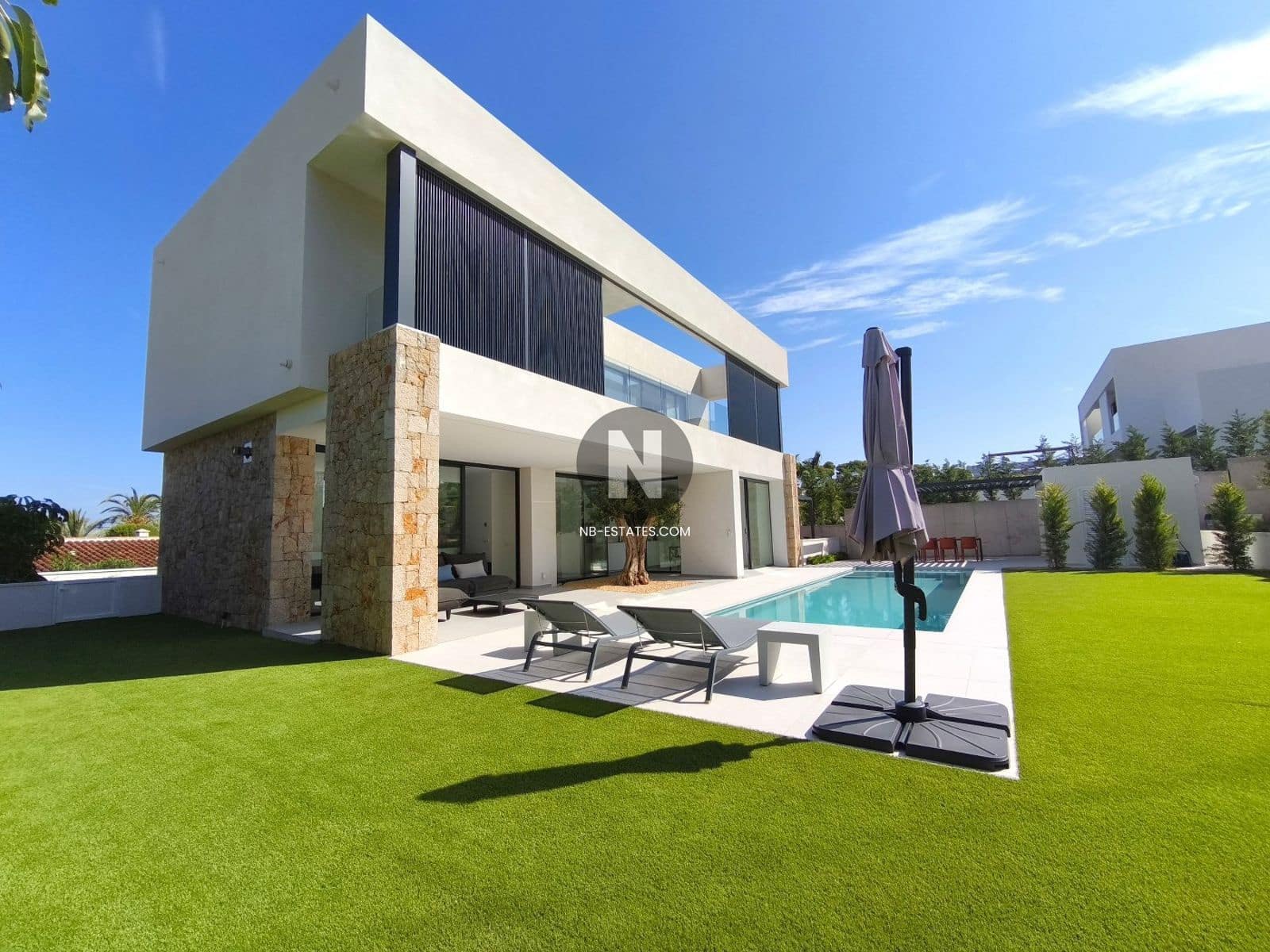 3 sypialnia Willa na sprzedaż w Denia z basenem - 1 195 000 € (Ref: 9709212)